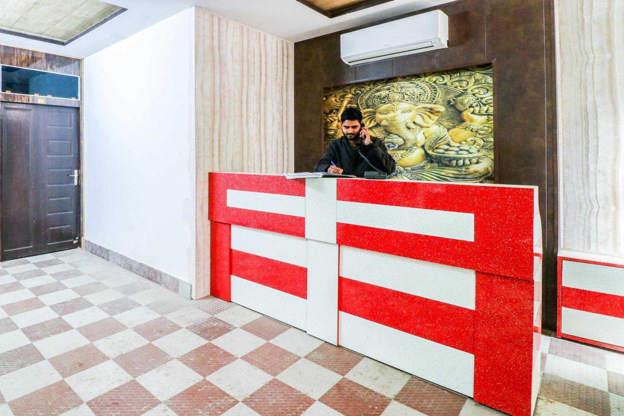 Hotel O Rodstar Chinhat Dış mekan fotoğraf