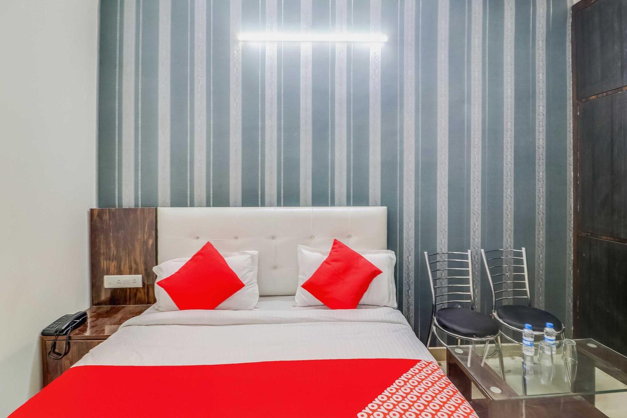 Hotel O Rodstar Chinhat Dış mekan fotoğraf