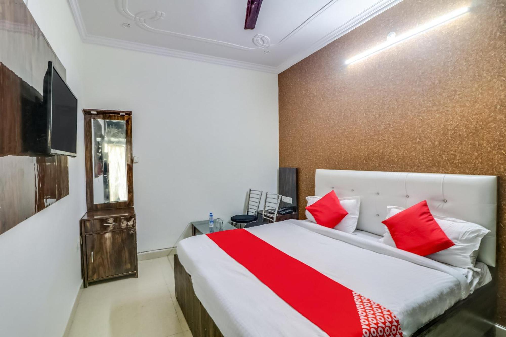 Hotel O Rodstar Chinhat Dış mekan fotoğraf