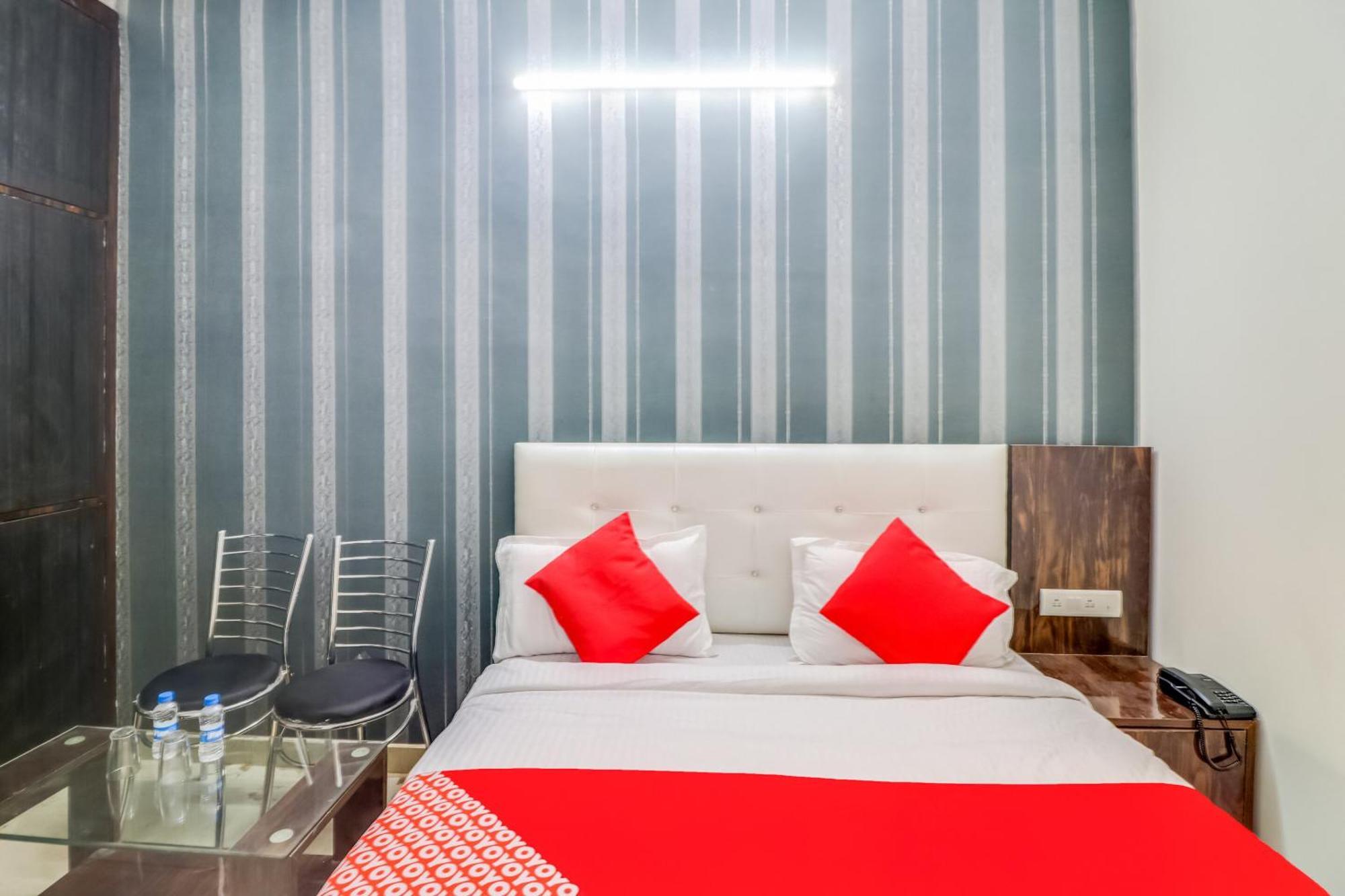 Hotel O Rodstar Chinhat Dış mekan fotoğraf